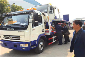 襄樊汽车道路救援拖车价格